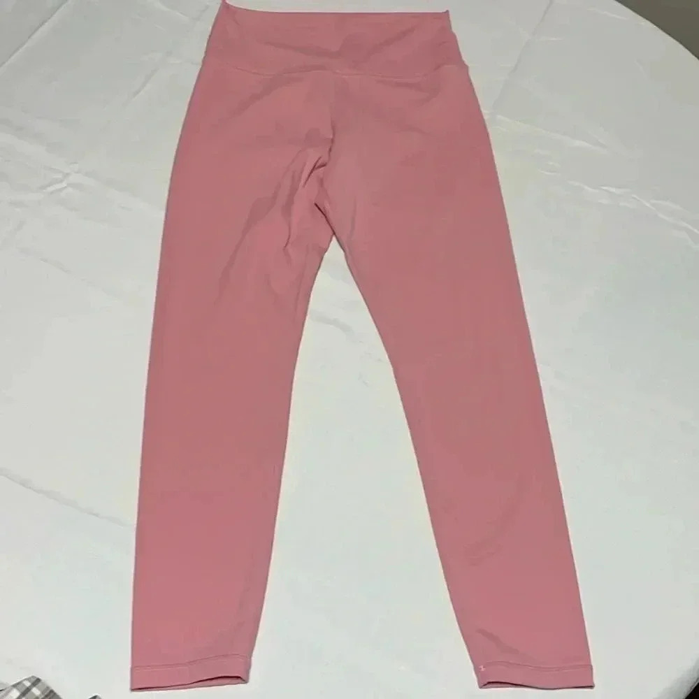 Women’s Leggings,yoga pants.Size M.